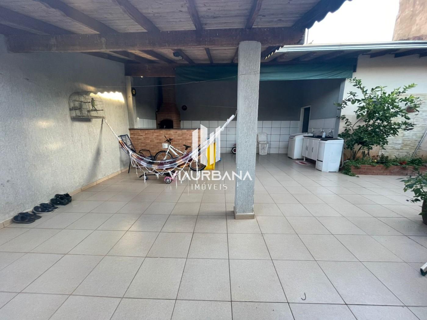 Casa à venda com 3 quartos, 250m² - Foto 8