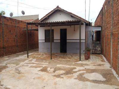 Casa para Venda, em Pederneiras, bairro Jd Sta Lucia, 2 dormitórios, 4 vagas